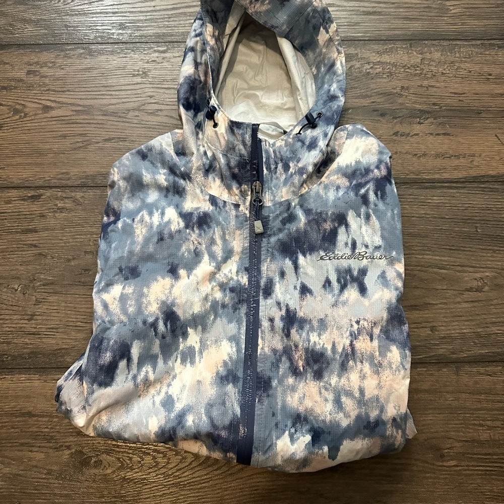 Columbia Beige Cargo Shorts